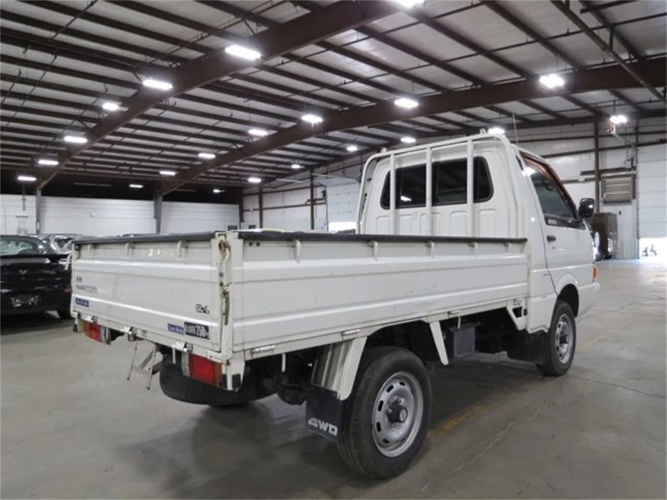 1990 Nissan Vanette 2nd Gen - Image 7 of 31