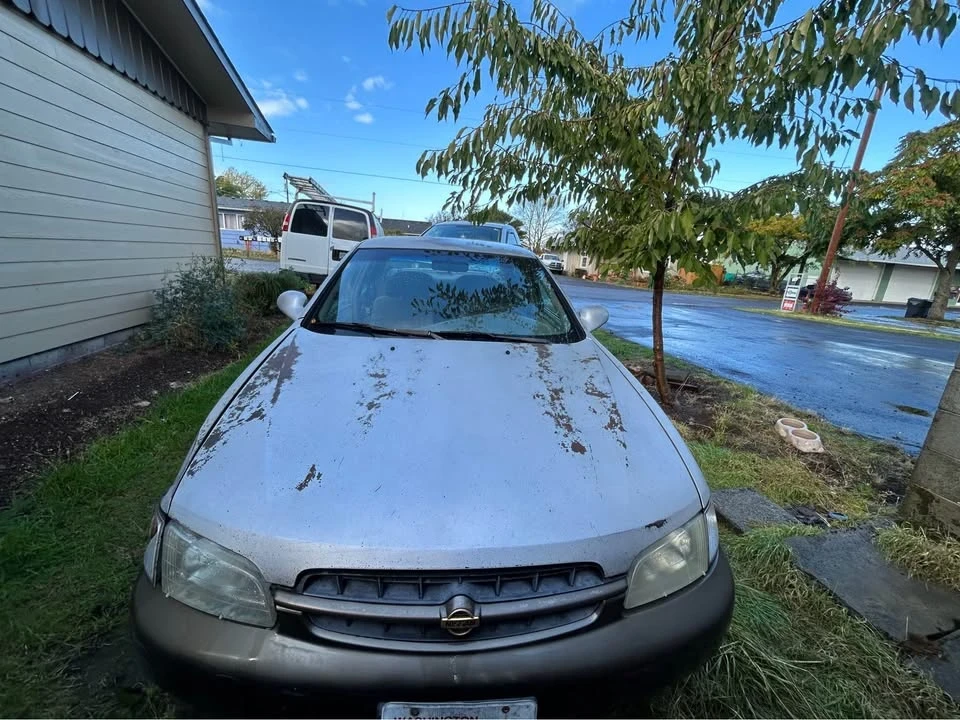 1990 Nissan Altima - Image 6 of 8