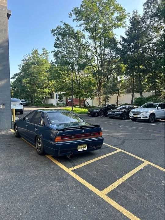 1990 Nissan Maxima 3rd Gen - Image 4 of 15