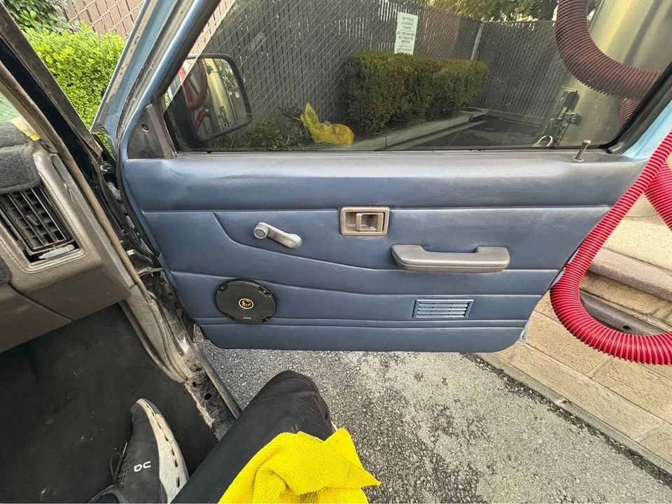 1990 Nissan Frontier - Image 9 of 13