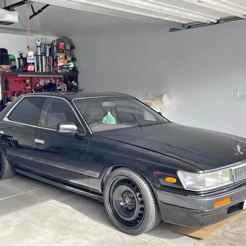 1990 Nissan Laurel C33