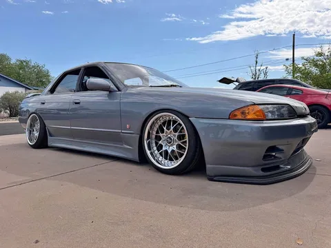 1990 Nissan Skyline R32 GTST Sedan
