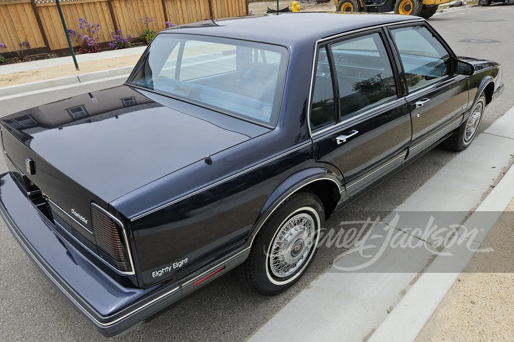 1990 Oldsmobile 88 - Image 20 of 22