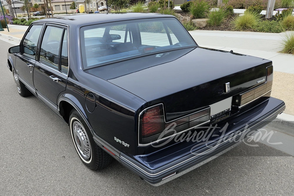 1990 Oldsmobile 88 - Image 22 of 22