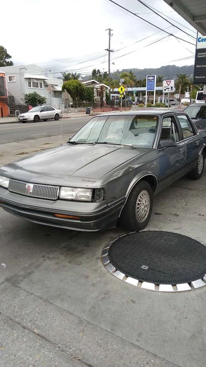 1990 Oldsmobile Cutlass Ciera - Image 3 of 4