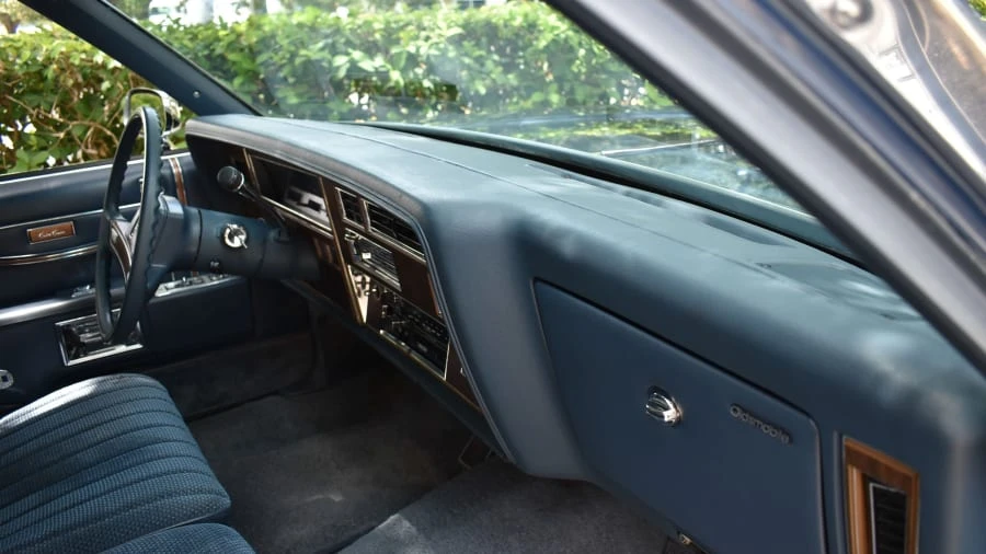 1990 Oldsmobile Custom Cruiser - Image 28 of 29
