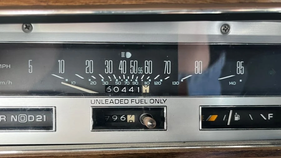 1990 Oldsmobile Custom Cruiser - Image 29 of 29