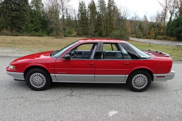 1990 Oldsmobile Cutlass Supreme - Image 3 of 8