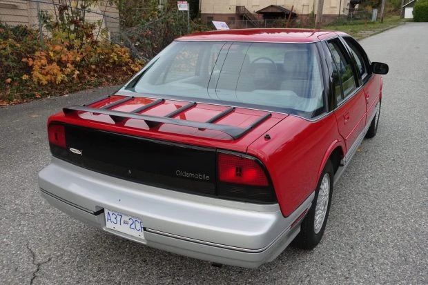 1990 Oldsmobile Cutlass Supreme - Image 2 of 8
