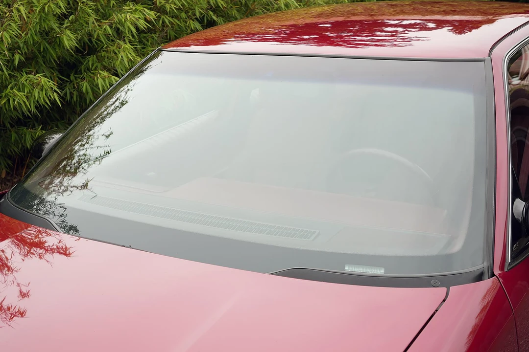 1990 Oldsmobile Cutlass Supreme - Image 13 of 31