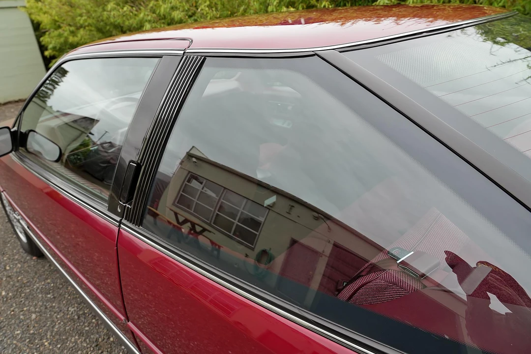 1990 Oldsmobile Cutlass Supreme - Image 17 of 31