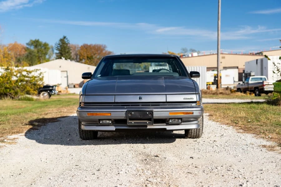 1990 Oldsmobile Toronado - Image 4 of 19