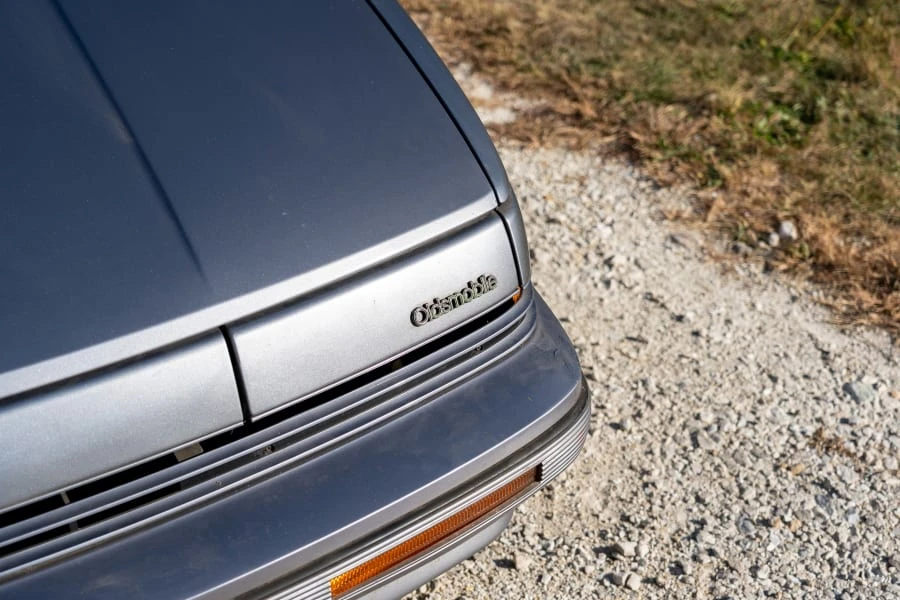 1990 Oldsmobile Toronado - Image 9 of 19