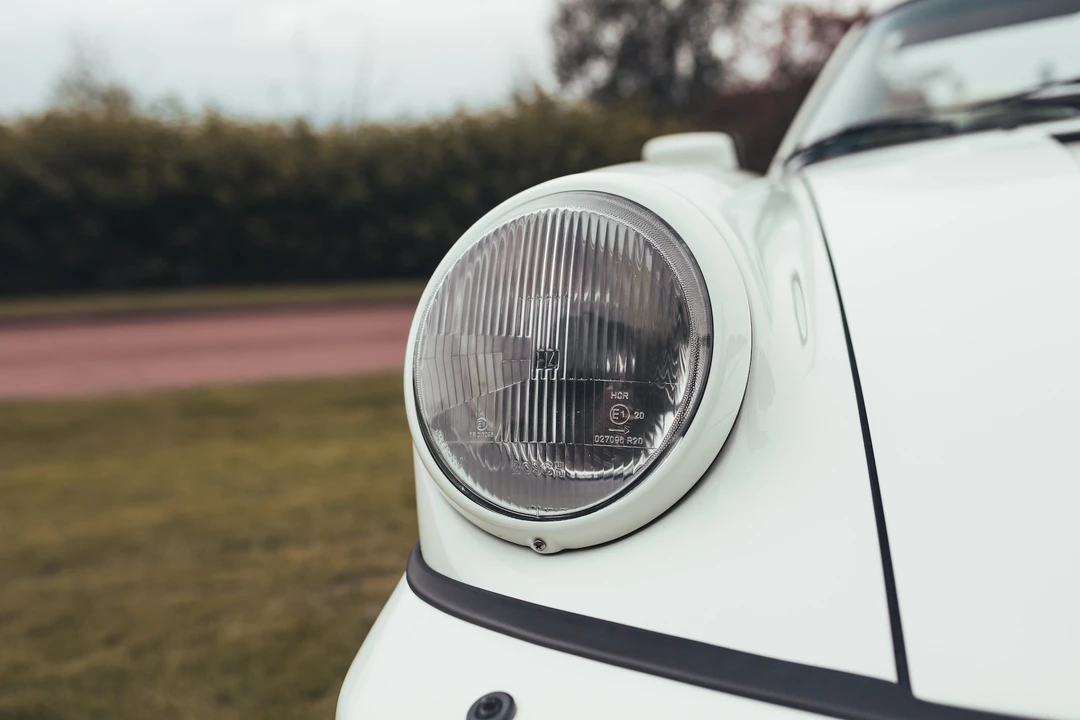 1990 Porsche 964 Carrera - Image 29 of 31