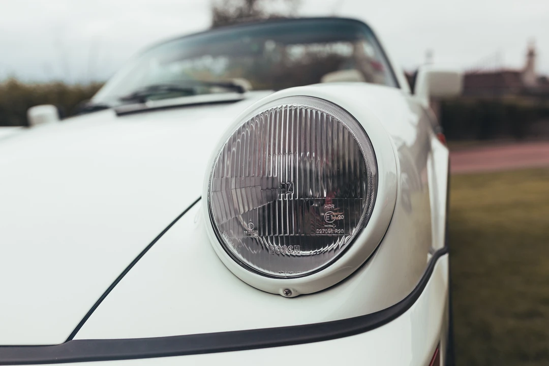 1990 Porsche 964 Carrera - Image 30 of 31