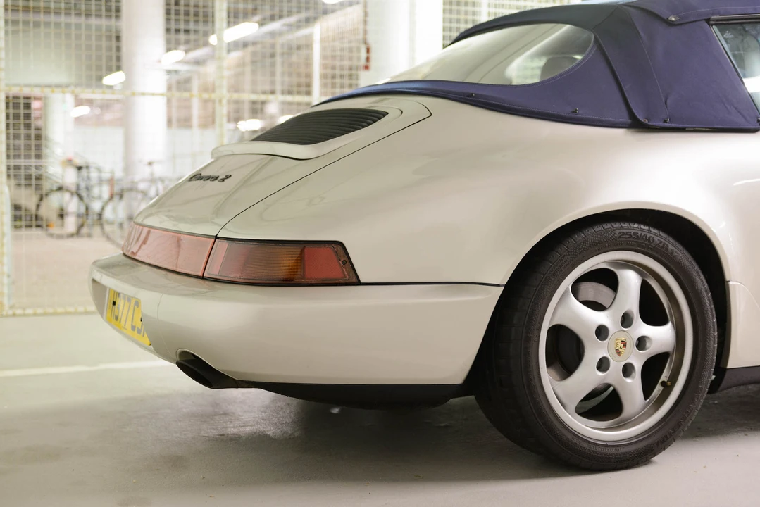 1990 Porsche 964 Carrera - Image 8 of 31