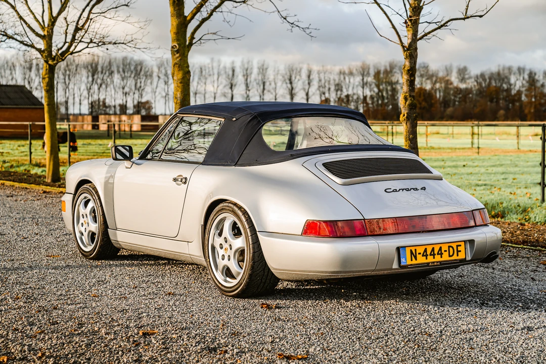 1990 Porsche 964 Carrera 4 - Image 18 of 31