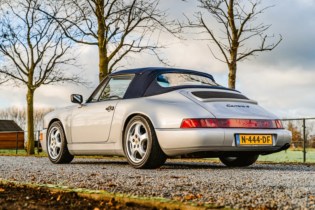 1990 Porsche 964 Carrera 4 - Image 26 of 31
