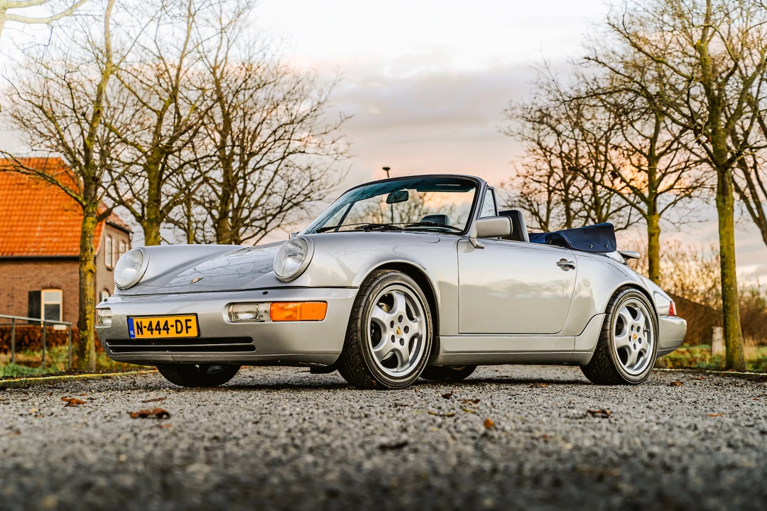 1990 Porsche 964 Carrera 4 - Image 11 of 31