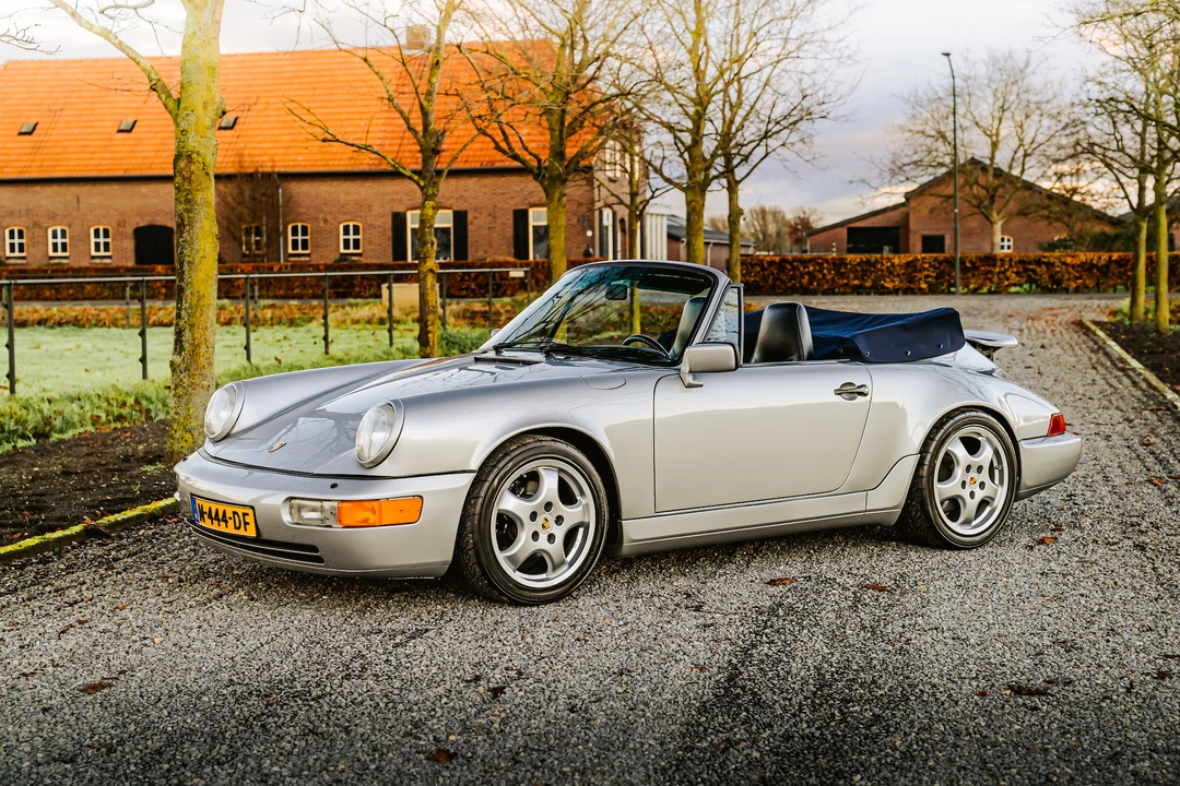 1990 Porsche 964 Carrera 4 - Image 13 of 31