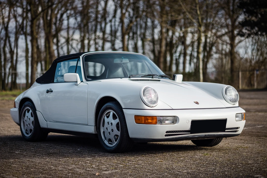 1990 Porsche 964 Carrera 4 - Image 4 of 31