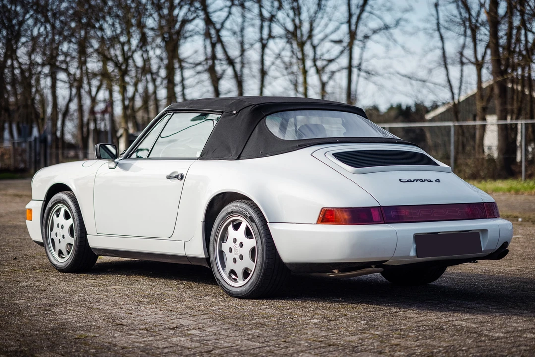 1990 Porsche 964 Carrera 4 - Image 8 of 31
