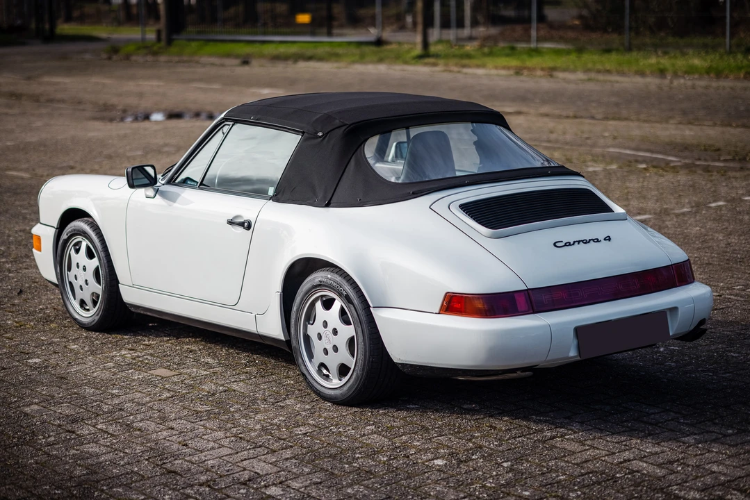 1990 Porsche 964 Carrera 4 - Image 18 of 31