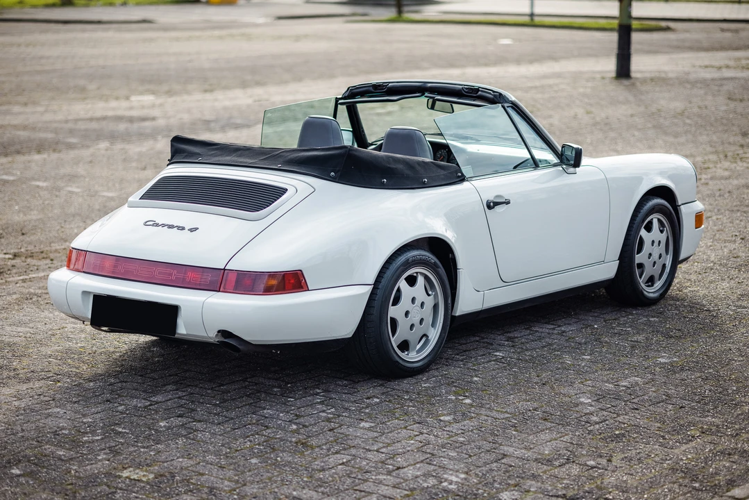 1990 Porsche 964 Carrera 4 - Image 21 of 31