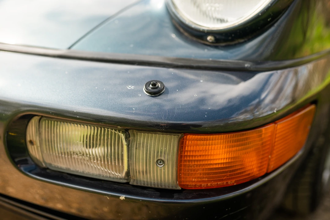 1990 Porsche 964 Carrera 4 - Image 26 of 31