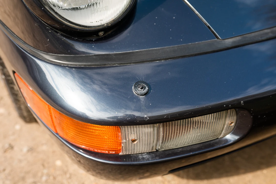 1990 Porsche 964 Carrera 4 - Image 30 of 31
