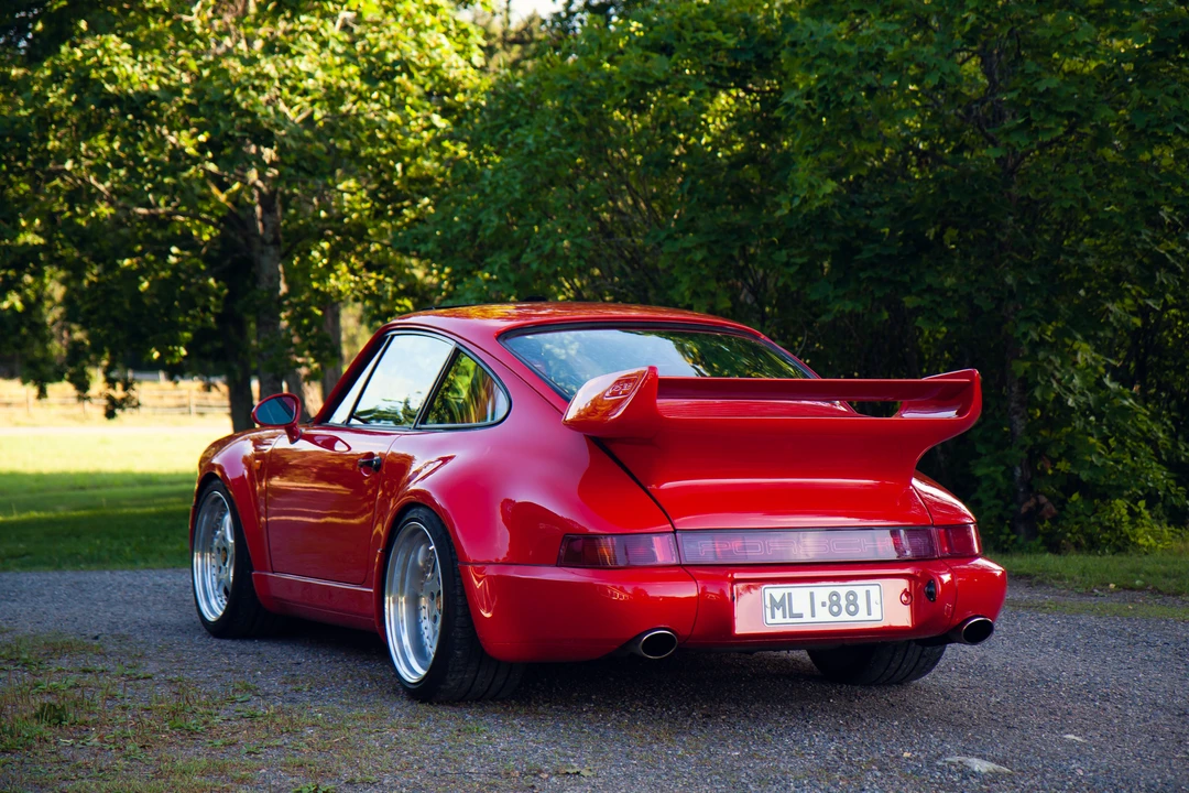 1990 Porsche 964 Carrera 4 - Image 5 of 31