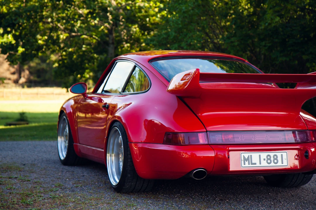 1990 Porsche 964 Carrera 4 - Image 23 of 31