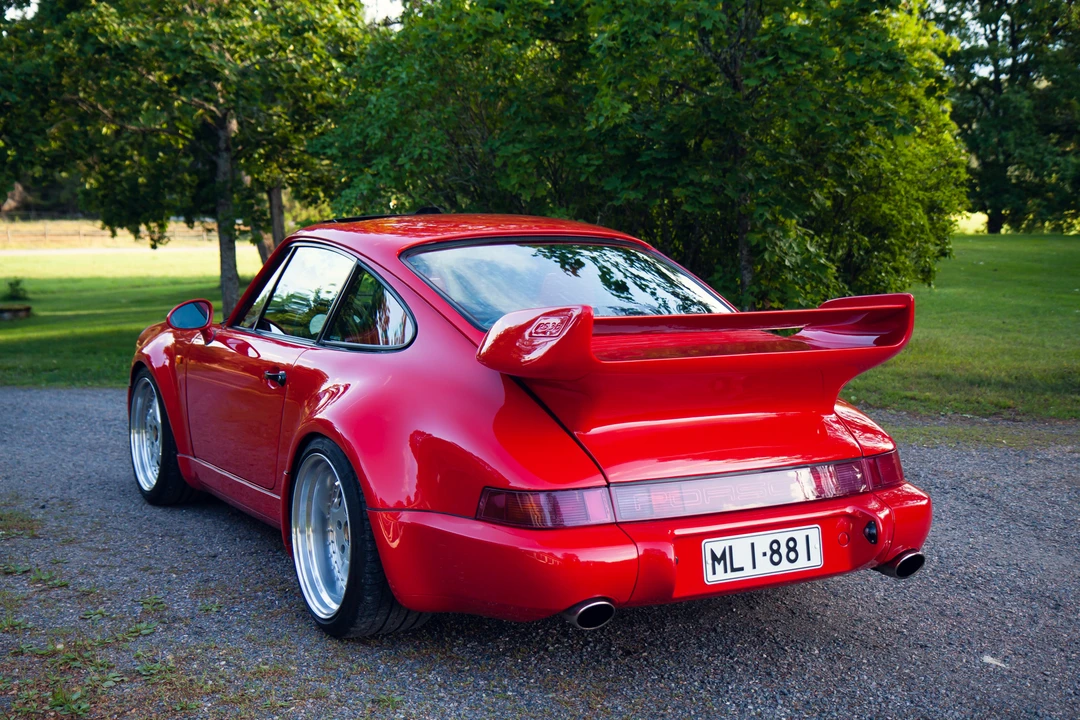 1990 Porsche 964 Carrera 4 - Image 13 of 31