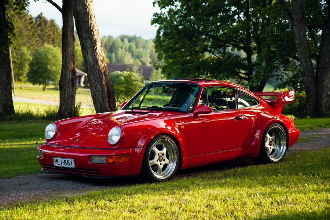 1990 Porsche 964 Carrera 4 - Image 2 of 31