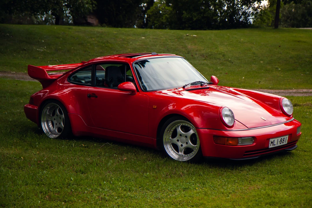 1990 Porsche 964 Carrera 4 - Image 18 of 31