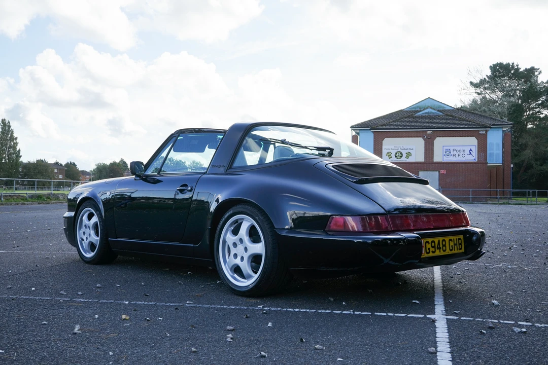 1990 Porsche 964 Carrera 4 - Image 5 of 31
