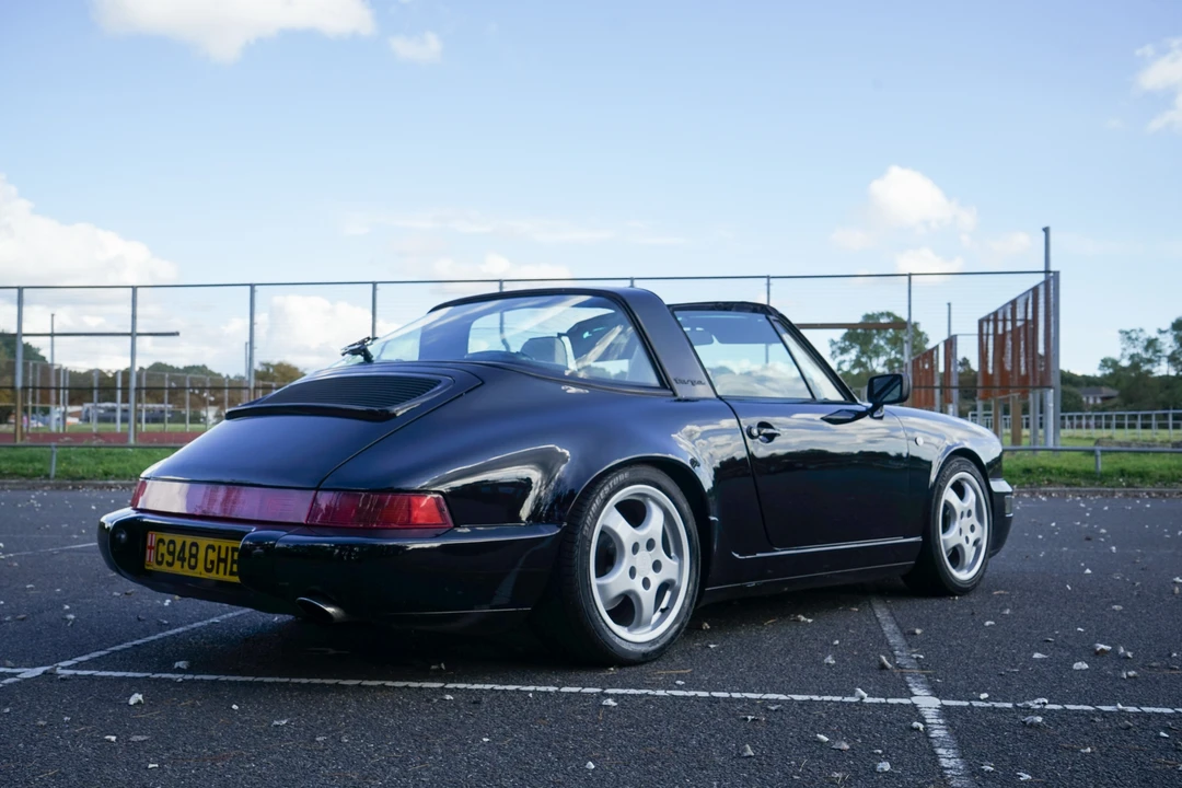1990 Porsche 964 Carrera 4 - Image 7 of 31