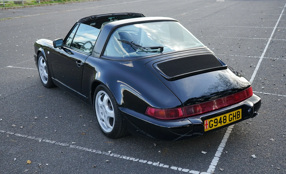 1990 Porsche 964 Carrera 4 - Image 12 of 31