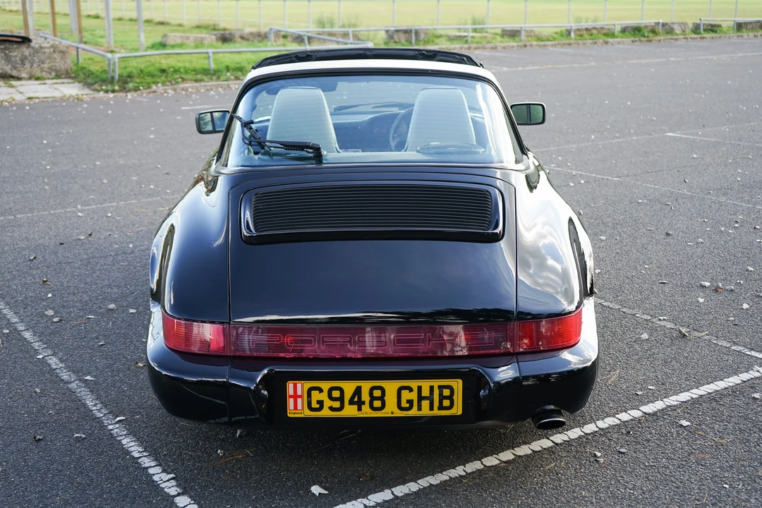 1990 Porsche 964 Carrera 4 - Image 13 of 31