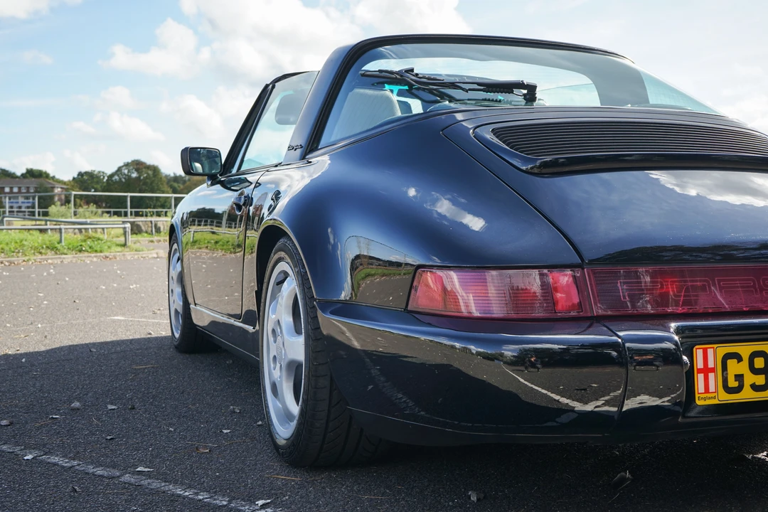 1990 Porsche 964 Carrera 4 - Image 19 of 31