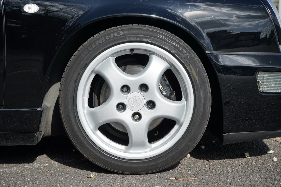 1990 Porsche 964 Carrera 4 - Image 21 of 31
