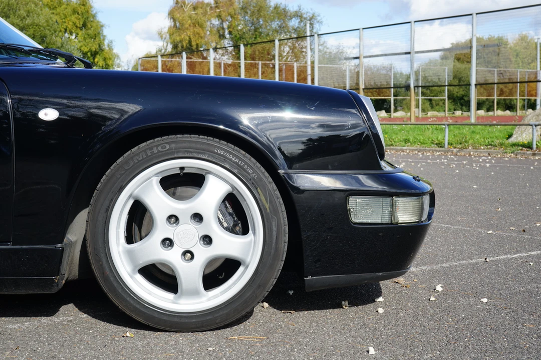 1990 Porsche 964 Carrera 4 - Image 25 of 31