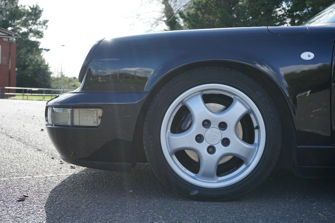 1990 Porsche 964 Carrera 4 - Image 26 of 31