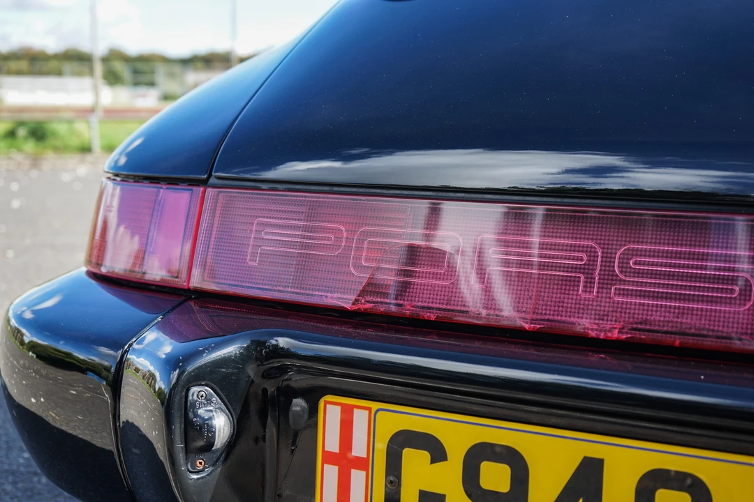 1990 Porsche 964 Carrera 4 - Image 30 of 31