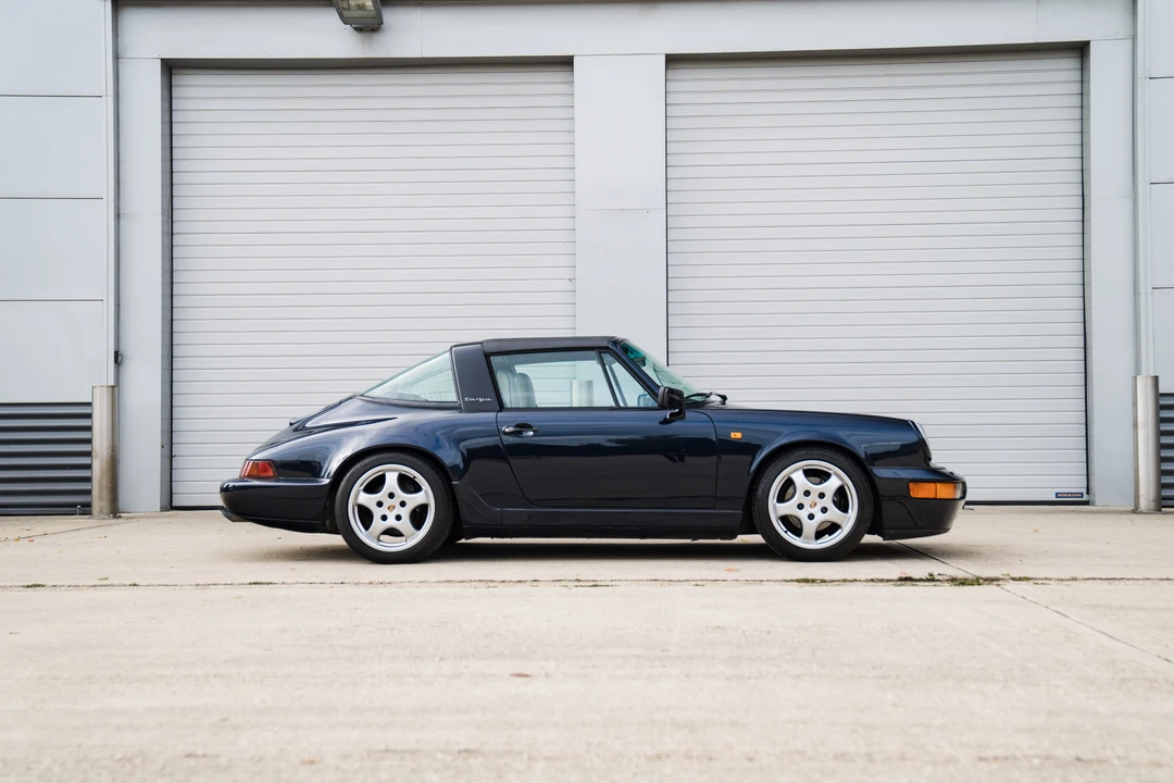 1990 Porsche 964 Carrera 4 - Image 8 of 31