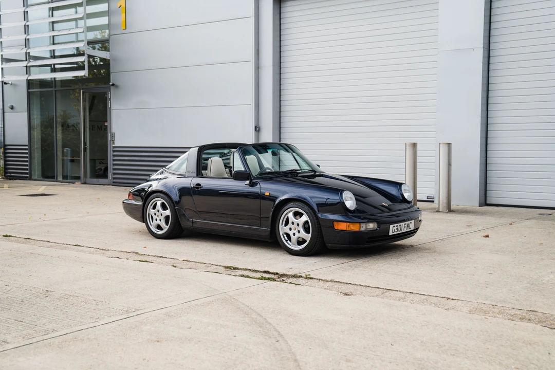 1990 Porsche 964 Carrera 4 - Image 14 of 31
