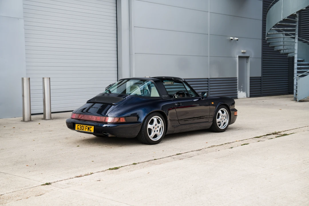1990 Porsche 964 Carrera 4 - Image 7 of 31