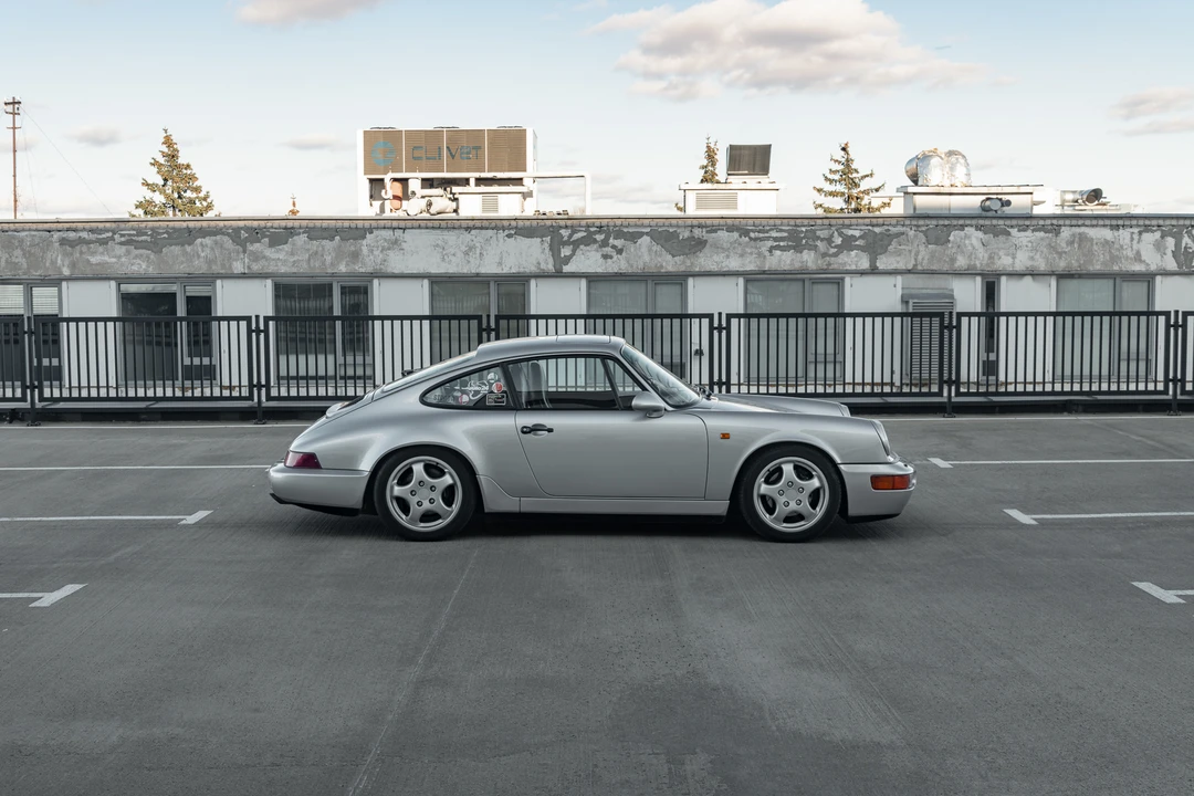1990 Porsche 964 Carrera 4 - Image 13 of 31