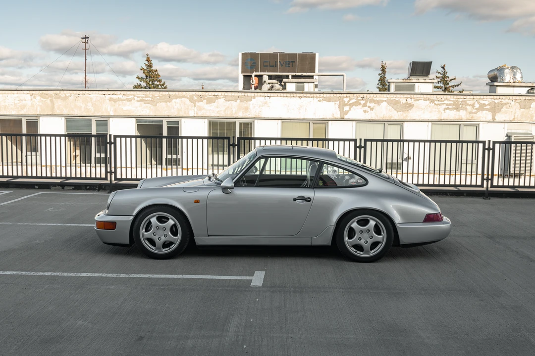 1990 Porsche 964 Carrera 4 - Image 17 of 31