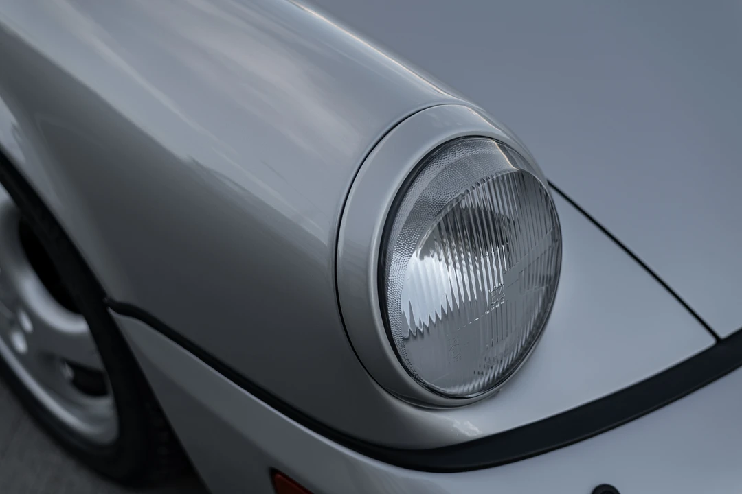 1990 Porsche 964 Carrera 4 - Image 30 of 31